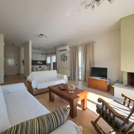 Апартаменты Matina's *